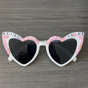 BRIDE Sunglasses 🕶